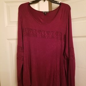 Long sleeve lace top